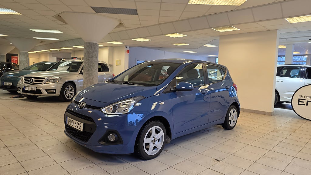 Hyundai i10 1.0 ComfortPlus V-hjul M&K-värmare Nyservad Rattvärme 