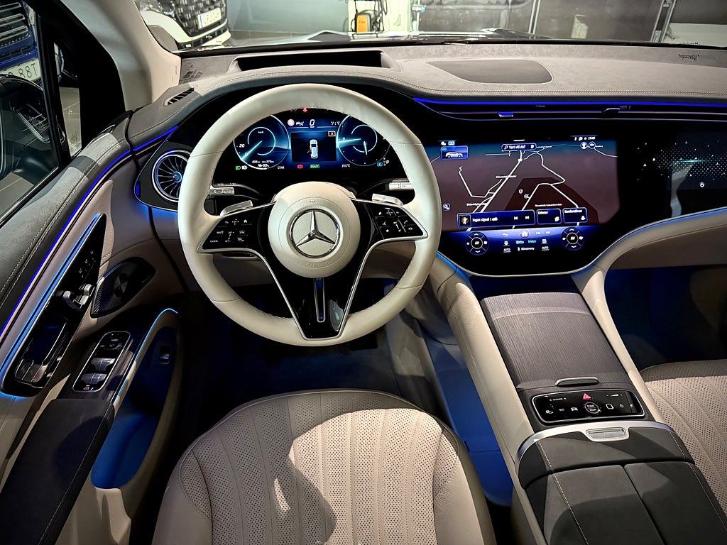 Mercedes-Benz EQS SUV 500 4MATIC AMG Superscreen Premium Plus - bild 4