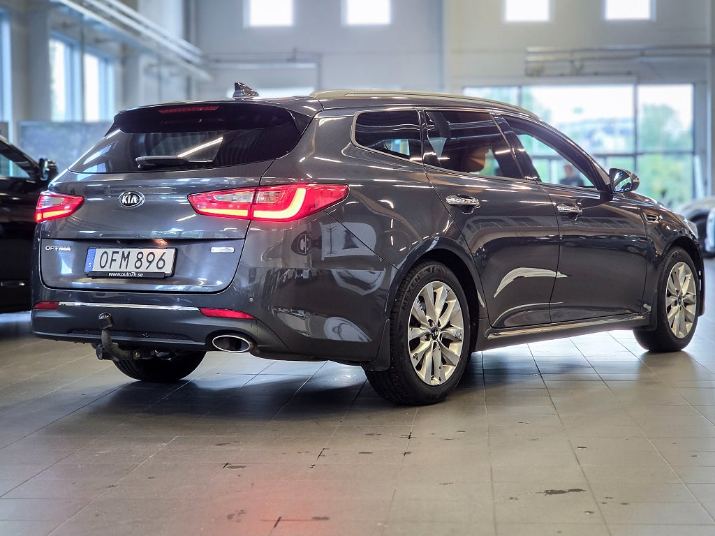 Kia Optima Sport Wagon 1.7 DCT / Rattvärme / Backkamera / Drag