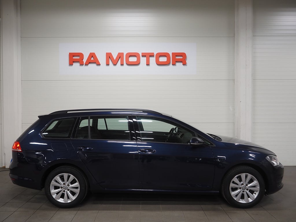 Volkswagen Golf Sportscombi 1.2 TSI 110hk Drag B-Kamera Låga mil! 2016