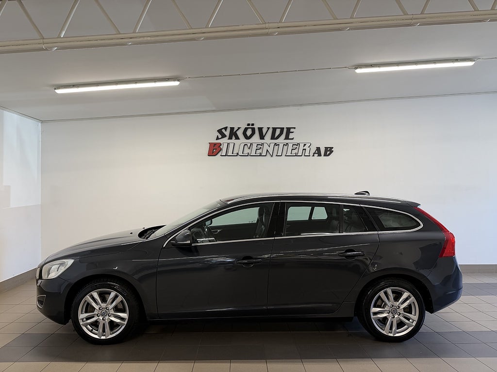 Volvo V60 T6 304hk AWD Automat Summum/Drag/Skinn/Nybes/Bluetooth