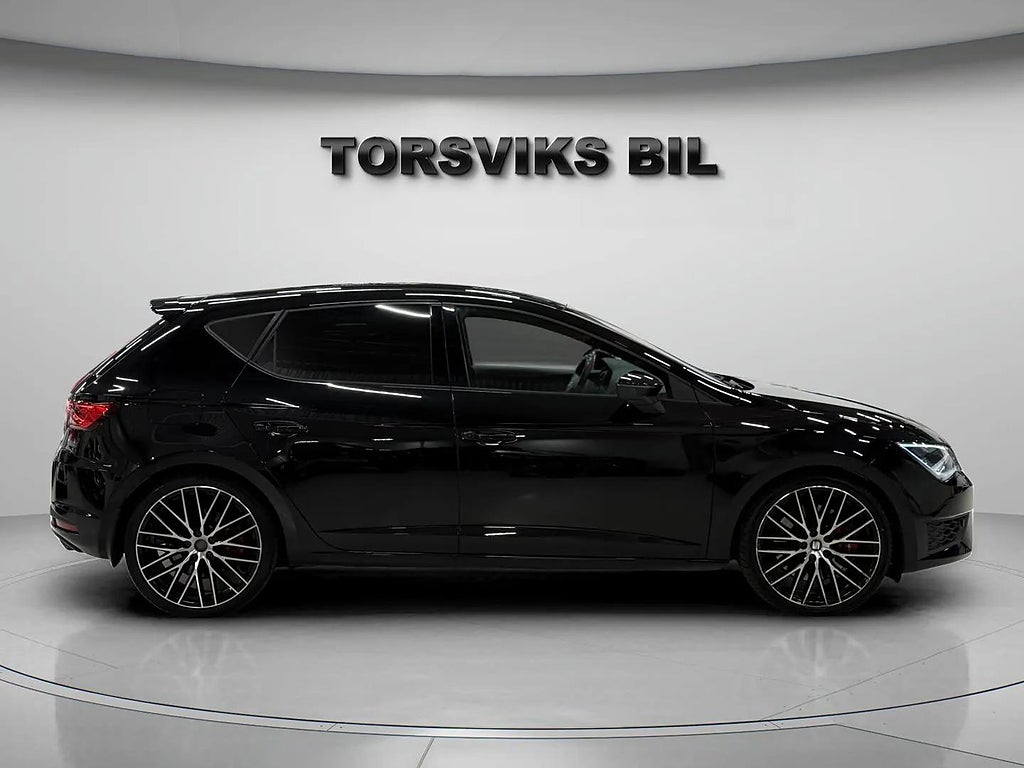 Seat Leon León Cupra 2.0 TSI 290hk Skinn, Vinterhjul, Ledramp, HELGKAMPANJ - miniatyr 7