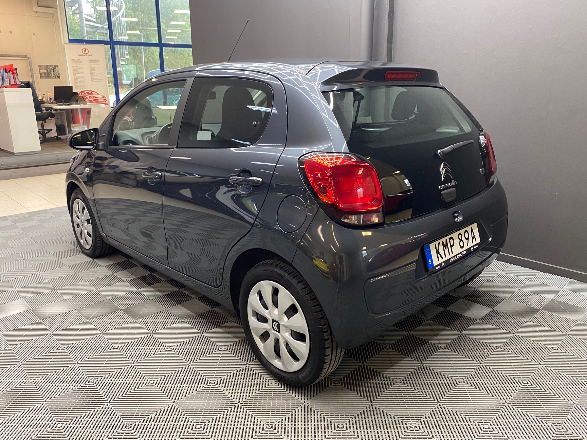 Citroen C1 5-dörrar 1.0 VTi / Fullservad 2020, bild 3/10