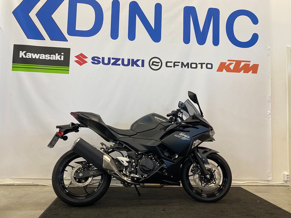 Kawasaki Ninja 500 Sport "Fabriksny hoj för omgående leverans"