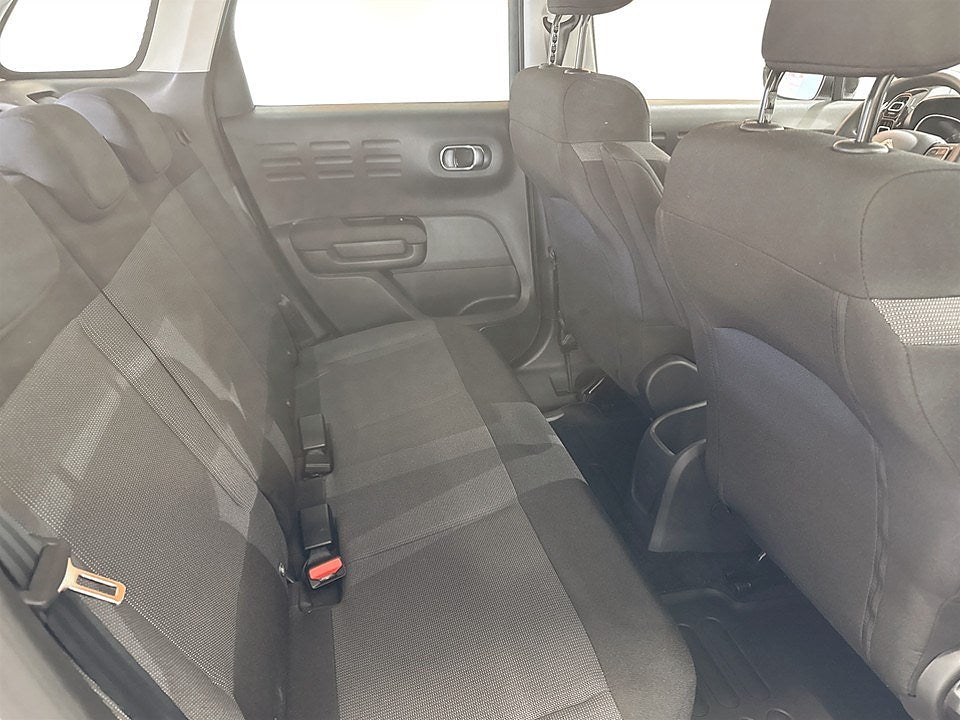 Bild på Citroën C3 Aircross Shine 1.2 PT 130hk Aut - CARPLAY, BACKSENSORER