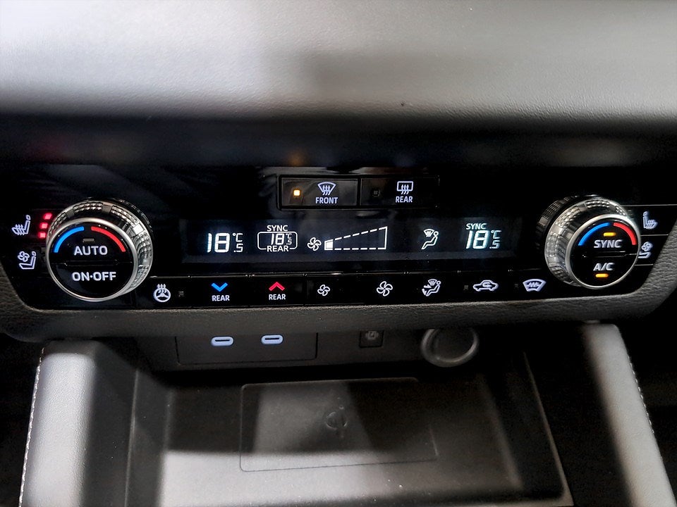 Bild på Mitsubishi Outlander Instyle PHEV Aut 4WD - OMGÅENDE LEVERANS!