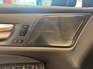 Volvo S60 PLUG-IN T8 AWD R-Design/M-värm/Panorama/Navi/H&K