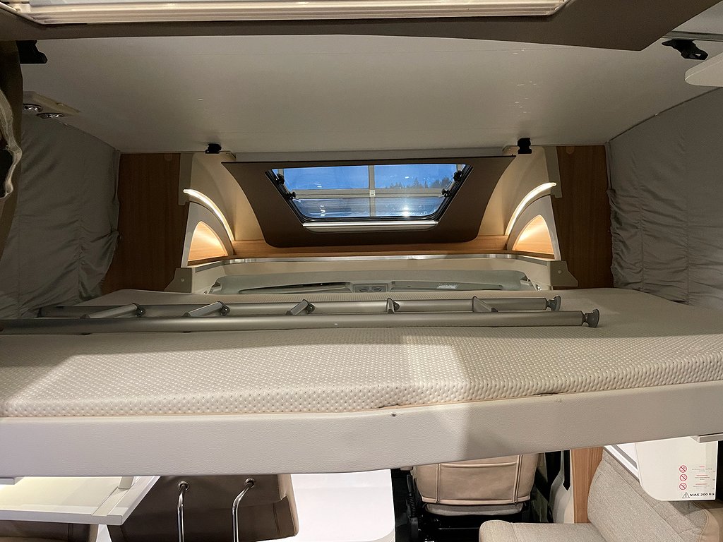 Adria Matrix Plus 670 SC /Taksäng/ALDE/5 bältad/160hk/Queen - Adria