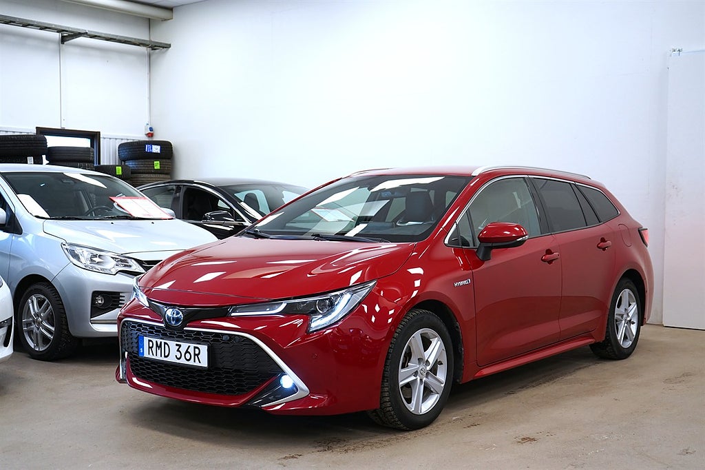 Toyota Corolla 2.0 HYBRID EXECUTIVE SKINN DRAG GPS B-KAMERA