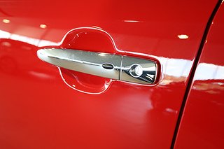 Halvkombi Nissan Leaf 8 av 23