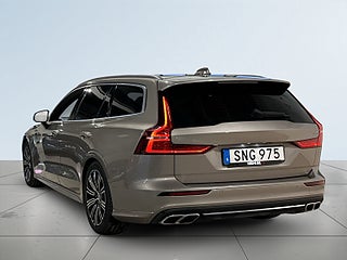 Volvo V60 T6 AWD Inscription Pvärm Pano GPS H/K CarPlay HuD SoV