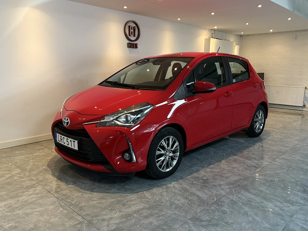 Toyota Yaris 5-dörrar 1.5 VVT-iE Active Euro 6  B-KAMERA LÅGMIL NYBE