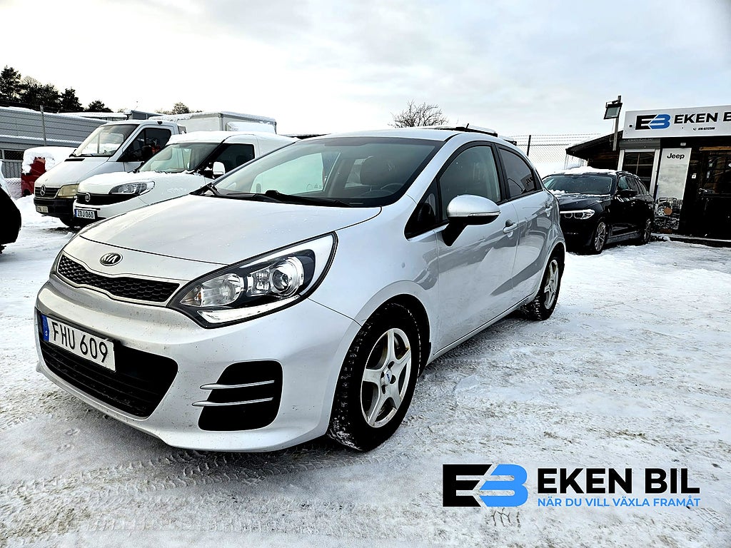 Kia Rio 5-dörrar 1.2 GLS Backkamera GPS Rattvärme Nyserv Nybes