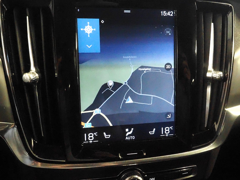 Volvo V90 T5 254hk Geartronic Momentum |Drag|Navi|Kamera| 2017