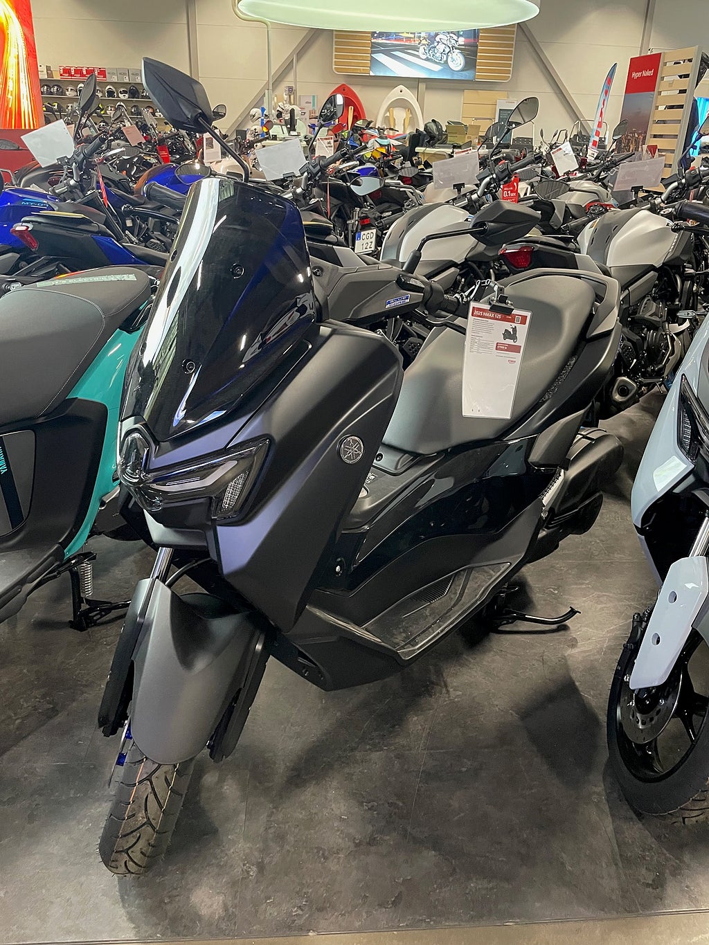 Yamaha NMAX 125 ABS REA SPARA 2000 KR nmax n-max N-MAX