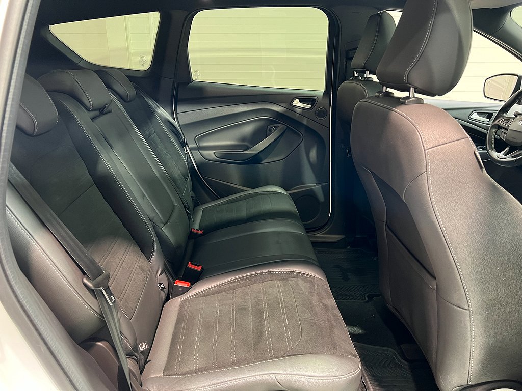 Ford Kuga 2.0 TDCi 180hk AWD Aut | Drag | Pano | B-Kamera 2017