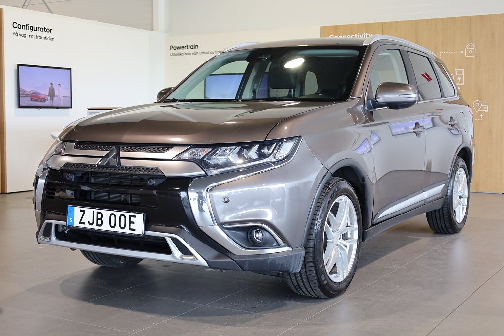 Mitsubishi Outlander 2.0 4WD AUT Business M-Värme 360° Läder 7-Sits 2020