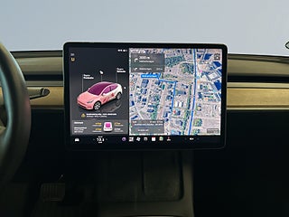 Tesla Model Y Long Range AWD Drag/360°/förkond app/skinn/Pano/S&Vdäck – bild 11