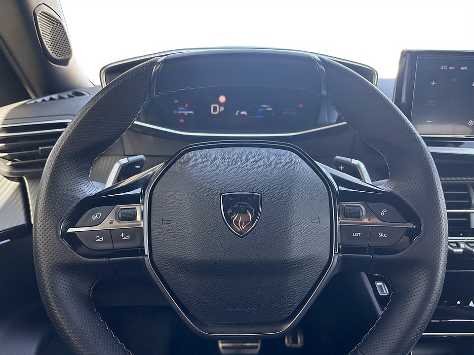 Bild på Peugeot 2008 GT Hybrid 145hk Aut B-KAMERA CARPLAY