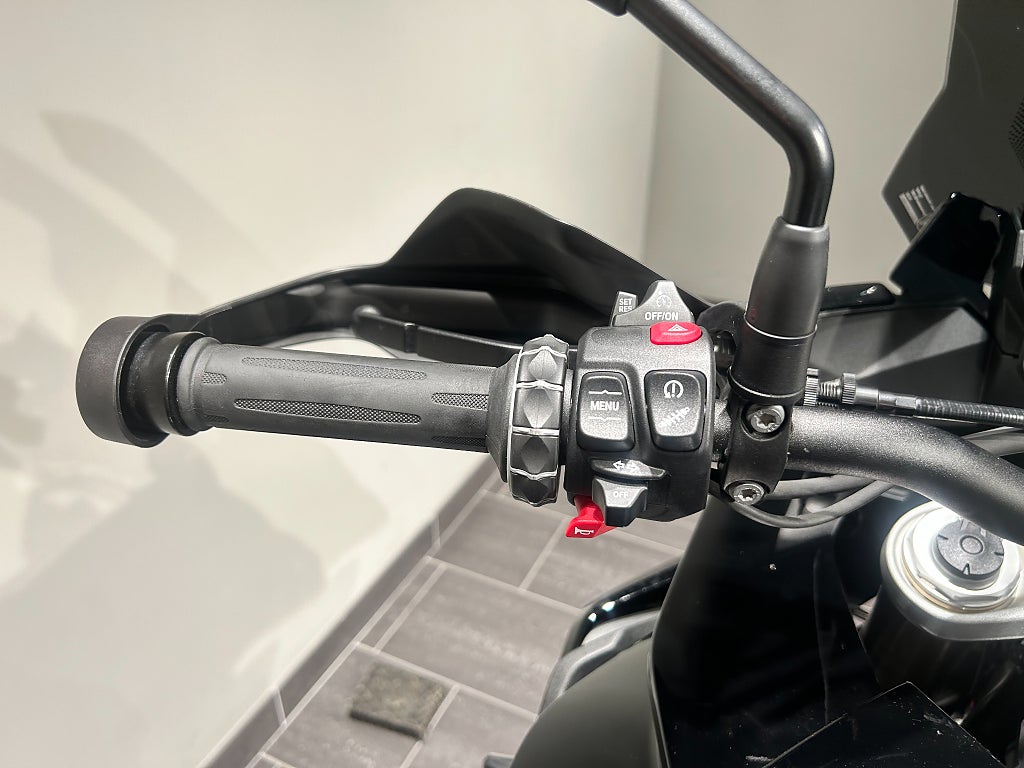 BMW S1000XR /LeoVincé/ConnectedNavigator/1025 mil