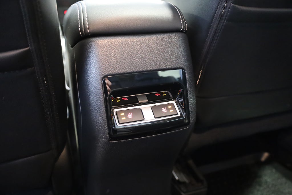 Subaru Forester 2.0 4WD XT 240 HK Drag M-Värme Pano Navi H&K Kamera 2018