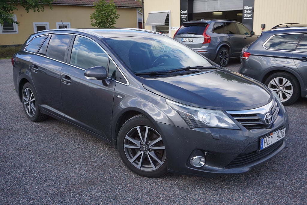 Toyota Avensis Kombi 2.2 D-4D Aut Business M-Värmare