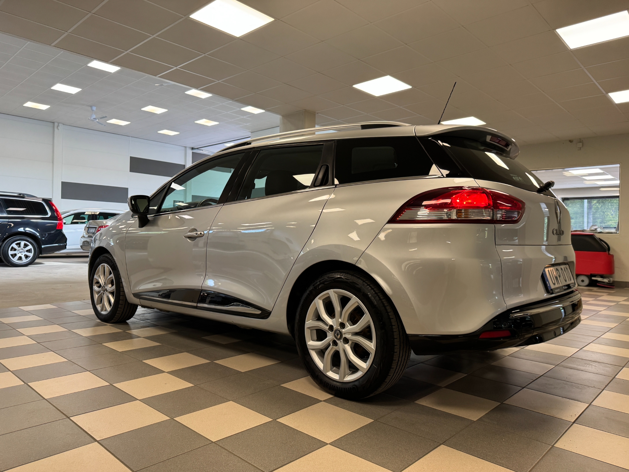 Renault Clio Sport Tourer 0.9 TCe Intens 2019, bild 4/46