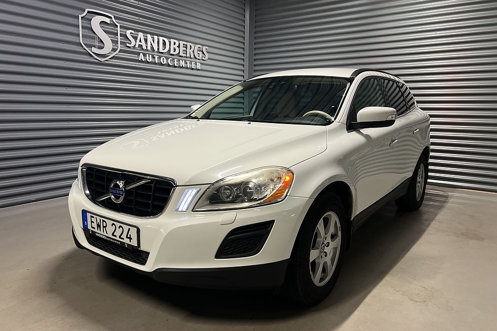 Volvo XC60 D3 AWD Momentum Drag Värmare PDC