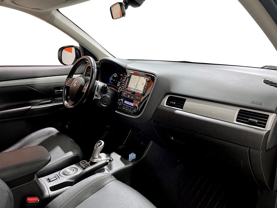 Bild på Mitsubishi Outlander Business PHEV 203 Aut 4WD - B-KAMERA, ELSTOL