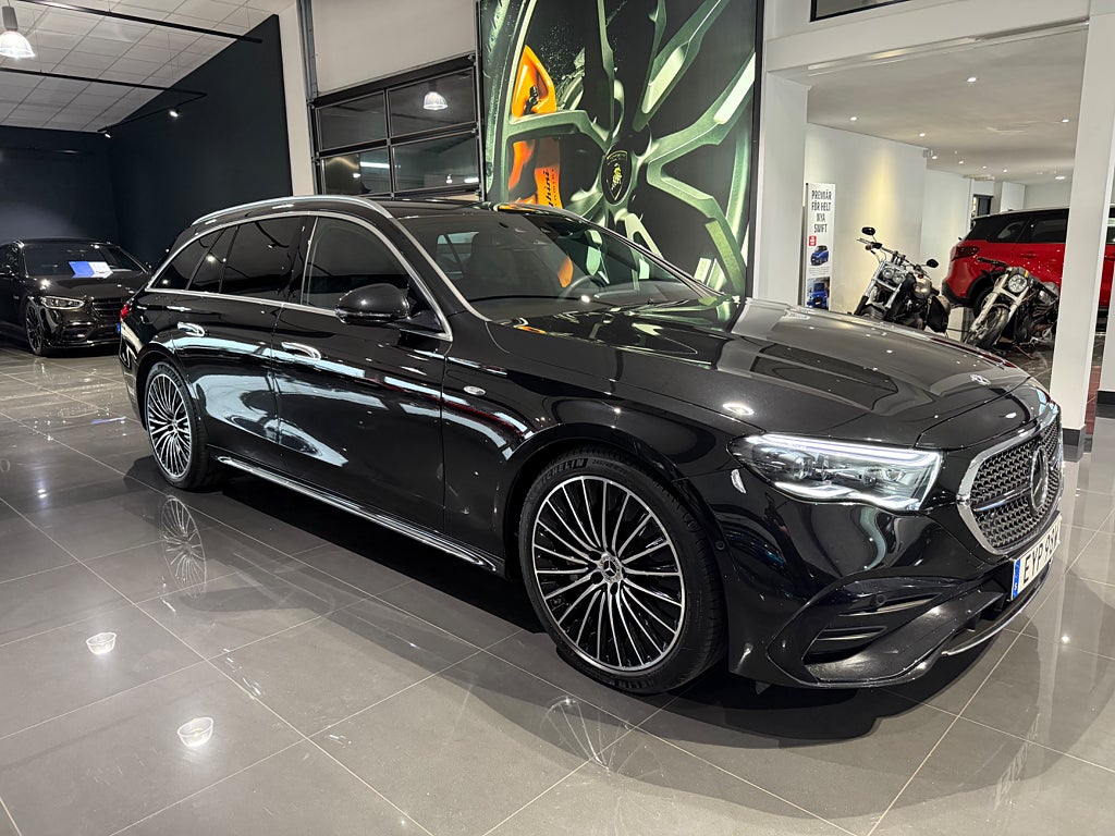 Mercedes-Benz E 300 de 4MATIC AMG Premium 20tum Läder - bild 23