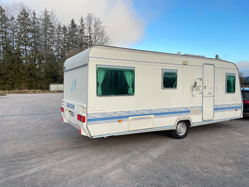 Adria Unica  562 UL Långbädd/Solcell/Primus  inkommande