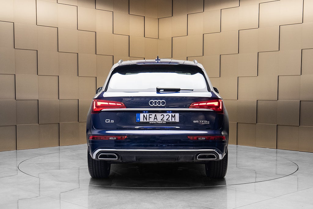 Audi Q5 55 TFSI e quattro S Line / Pano / Drag / Kamera