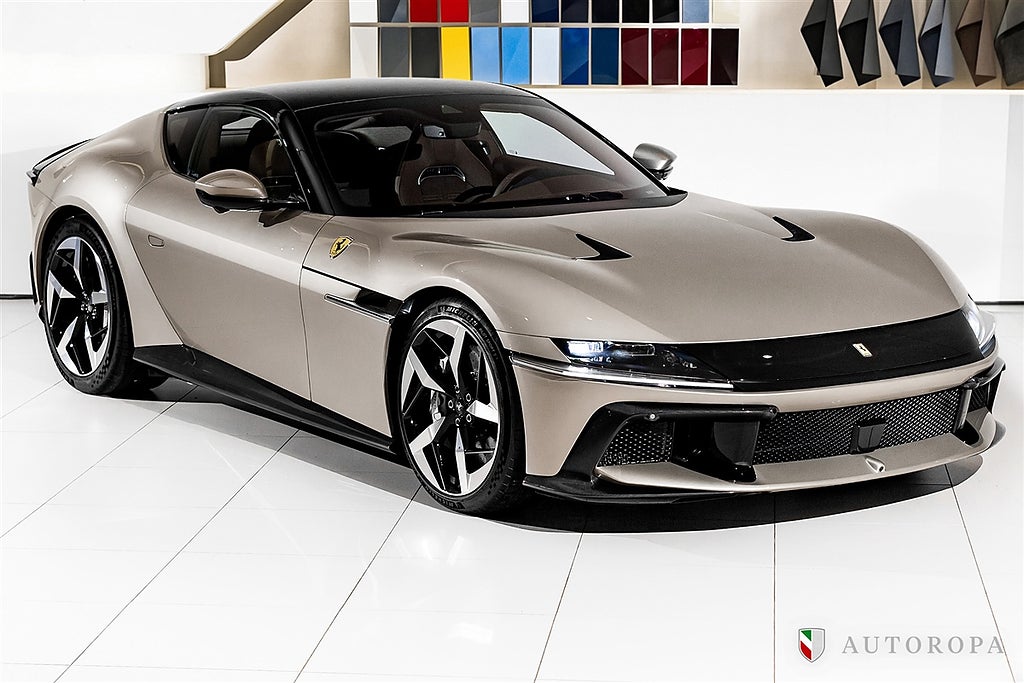 Ferrari 12 Cilindri Coupé