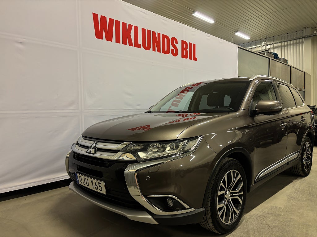 Mitsubishi Outlander 2.0 4WD CVT Business 7-sits Taklucka 360-k Drag