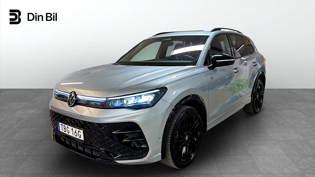 Volkswagen Tiguan TDI 193 DSG 4M R-line Black/ Panorama/ P-värmare