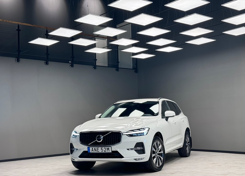 Volvo XC60 B4 AWD Momentum VOC/HUD/360° kamera/Drag