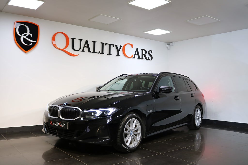 BMW 330e B-kamera/ Drag/ Adaptiv Farthållare/Carplay/Navi/Moms