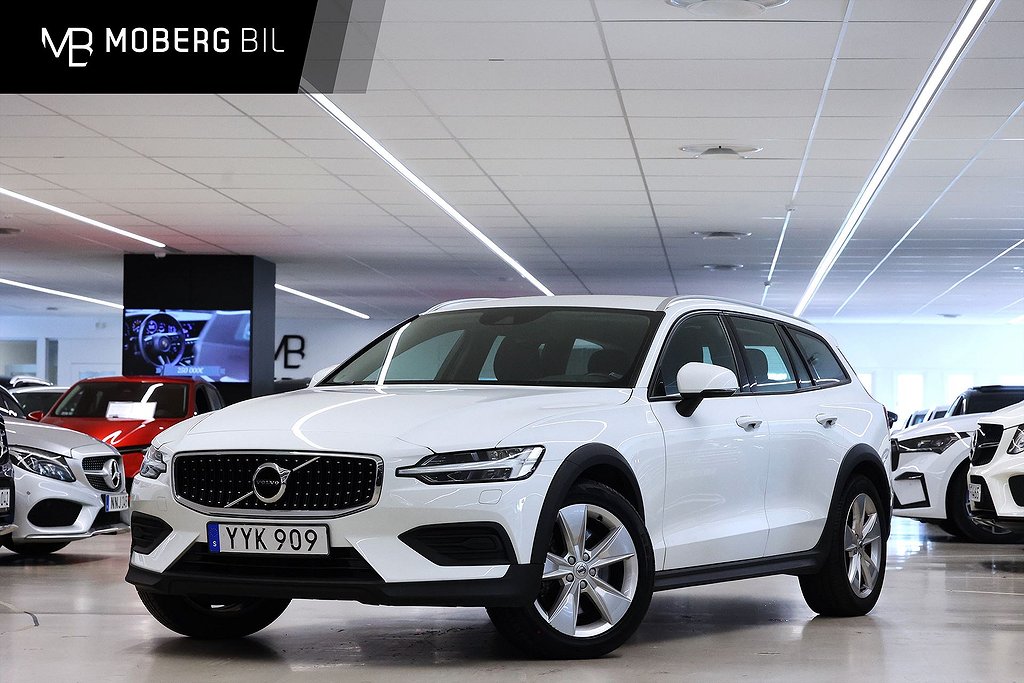 Volvo V60 Cross Country D4 AWD 190hk Momentum Drag Värmare VOC