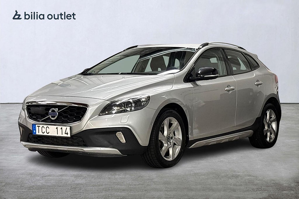 Volvo V40 Cross Country D3 aut Summum 150hk P-värm BLIS Backkamera 