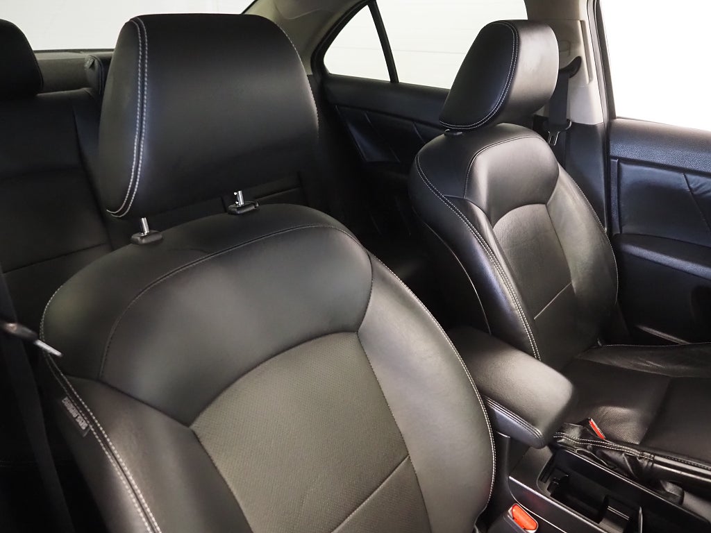 Suzuki Kizashi 2.4 VVT 4WD CVT 178hk | Taklucka | Skinn | 2011