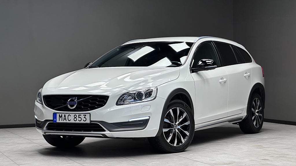 Volvo V60 Cross Country 2016 - miniatyr 15