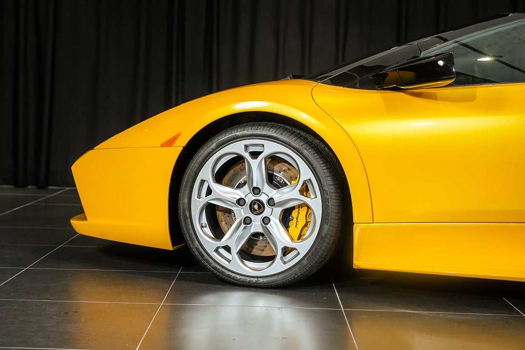 Gallery image 14 of 18