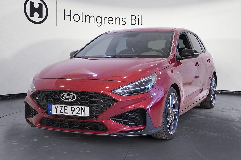 Hyundai i30 1.5 T-GDi DCT MHEV N Line 160hk, Backkamera, Rattvärme,