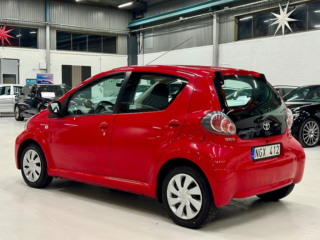 Toyota Aygo 5-dörrar 1.0 VVT-i 11700 Mil/ Värmare  - miniatyr 4