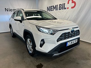 Toyota RAV4 Hybrid AWD-i E-CVT Active S&V-däck/M-värm/Kamera