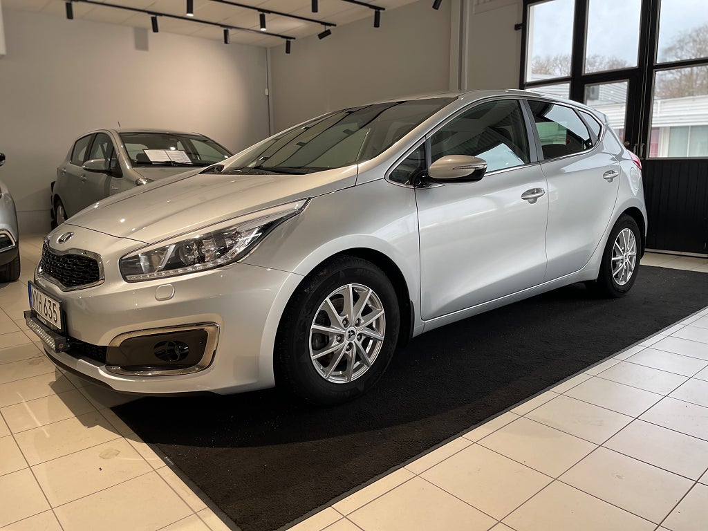 Kia Ceed 1.6 CRDi 136hk Special Edition *Nav, Kamera, Vinterhjul