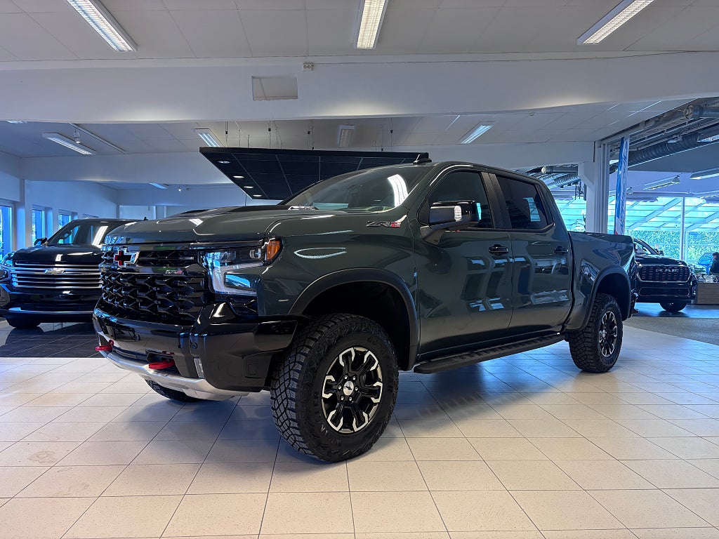 Chevrolet Silverado 1500 ZR2 6.2L V8 426Hk *2,95% RÄNTA*