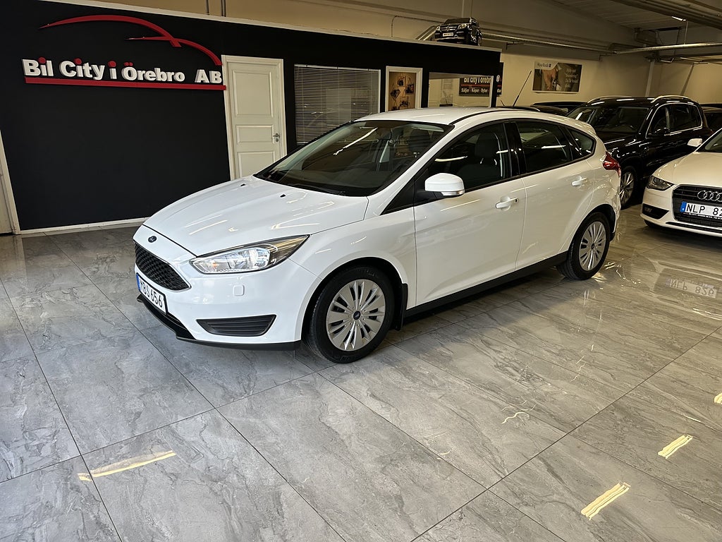 Ford Focus 1.0 EcoBoost   2-Ägare / Låga Mil / Nyservad & Besiktad