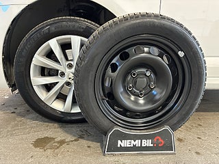 Skoda Octavia Kombi 2.0 TDI SCR Ambition Drag Värmare Psens S&V-hjul – bild 17
