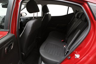 Halvkombi Hyundai i10 20 av 21